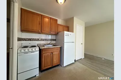 145 Cowles Street #B3, Bridgeport, CT 06607 - Photo 5