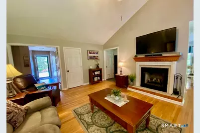 394 Killingly Avenue, Putnam, CT 06260 - Photo 9