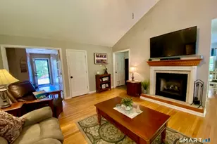 394 Killingly Ave, Putnam, CT 06260 - Photo 9