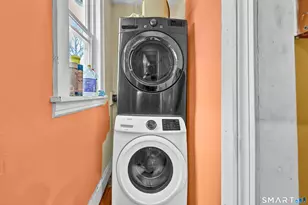 22 Roosevelt St, Bridgeport, CT 06608 - Photo 17