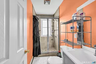 22 Roosevelt St, Bridgeport, CT 06608 - Photo 15