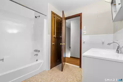 52 Laura Road, Hamden, CT 06514 - Photo 23