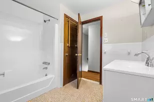 52 Laura Rd, Hamden, CT 06514 - Photo 23