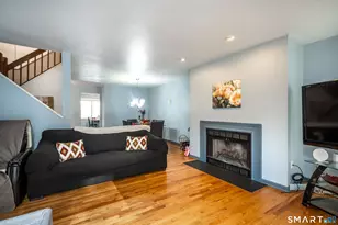 11 Boulevard Dr, Danbury, CT 06810 - Photo 9