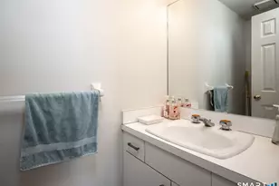 11 Boulevard Dr, Danbury, CT 06810 - Photo 5