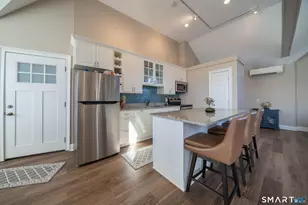 50 York St, Guilford, CT 06437 - Photo 5