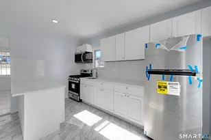 254 Broad St, Norwich, CT 06360 - Photo 7