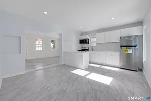 254 Broad St, Norwich, CT 06360 - Photo 5