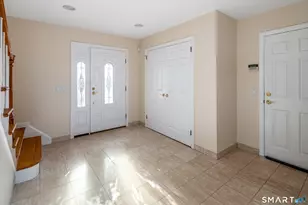 48 Lanell Dr, Stamford, CT 06902 - Photo 7