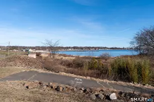 48 Lanell Dr, Stamford, CT 06902 - Photo 23