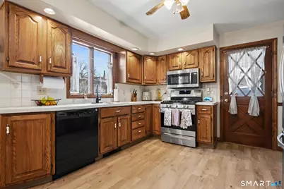 80 Concord Street, Waterbury, CT 06710 - Photo 5