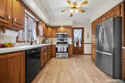 80 Concord Street, Waterbury, CT 06710 - Photo 3