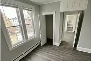 18 S Whitney St, Hartford, CT 06106 - Photo 9