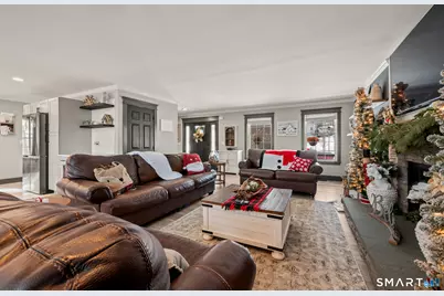 37 Kenmore Avenue, Waterbury, CT 06708 - Photo 5