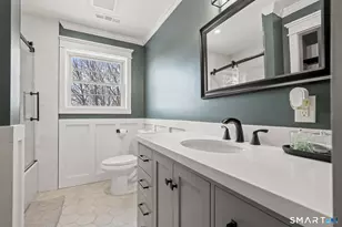 37 Kenmore Ave, Waterbury, CT 06708 - Photo 27