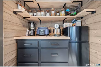 37 Kenmore Avenue, Waterbury, CT 06708 - Photo 13