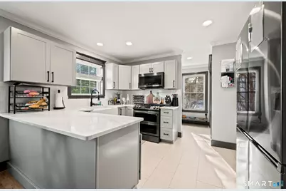 37 Kenmore Avenue, Waterbury, CT 06708 - Photo 9