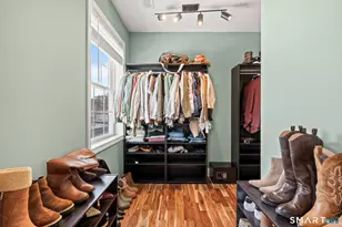 37 Kenmore Ave, Waterbury, CT 06708 - Photo 21