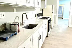 160 Lawrence St, Hartford, CT 06106 - Photo 9