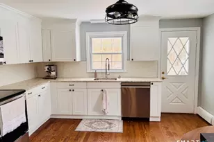 670 Wigwam Ln, Stratford, CT 06614 - Photo 13