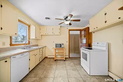 12 Dune Road, Enfield, CT 06082 - Photo 7