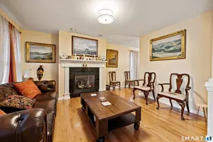 27 Amber Pl, Waterbury, CT 06705 - Photo 13