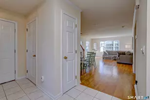 4 Cider Mill Ln, Trumbull, CT 06611 - Photo 7