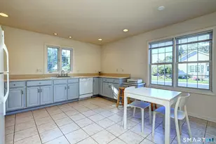 4 Cider Mill Ln, Trumbull, CT 06611 - Photo 5