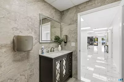 101 Quinnipiac Avenue, North Haven, CT 06473 - Photo 21