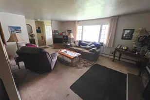 114 Whitehall Dr, East Hartford, CT 06118 - Photo 3