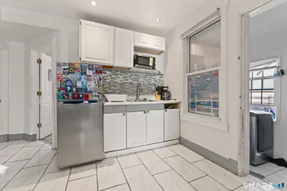 147 Martin Street, Hartford, CT 06120 - Photo 9