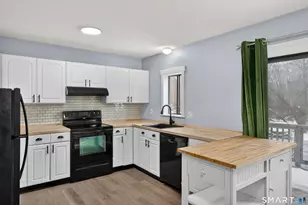 124 Lantern Park Dr, Naugatuck, CT 06770 - Photo 5