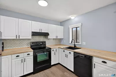 124 Lantern Park Drive #3, Naugatuck, CT 06770 - Photo 7