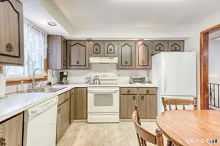 113 Linden Ln, Southbury, CT 06488 - Photo 13