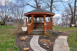 11 Winthrop Rd, West Hartford, CT 06110 - Photo 27