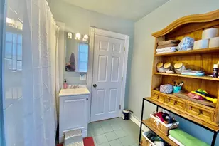 40 Orchard St, Stamford, CT 06902 - Photo 3