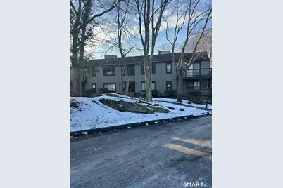 33 Harbour Village #D, Branford, CT 06405 - Photo 1