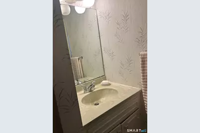 33 Harbour Village #D, Branford, CT 06405 - Photo 19