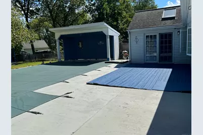 24 Bel Aire Circle, Windsor Locks, CT 06096 - Photo 11