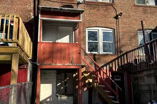 52 Oak St, Waterbury, CT 06704 - Photo 3