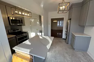 52 Oak St, Waterbury, CT 06704 - Photo 5