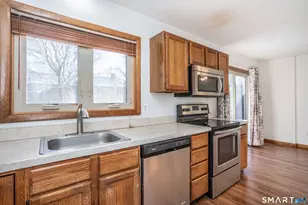 449 S Main St, Manchester, CT 06040 - Photo 15