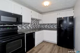 949 Pleasant Valley Rd, South Windsor, CT 06074 - Photo 11