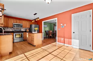 35 Rosemount Ave, Waterbury, CT 06708 - Photo 7