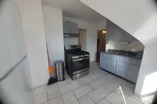 82 Lines Pl, Stratford, CT 06615 - Photo 5