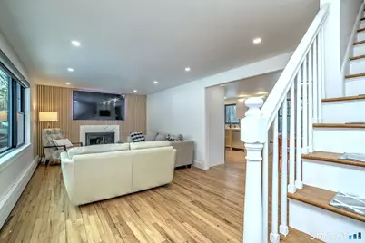 10 Woodcliff Drive, Simsbury, CT 06070 - Photo 3