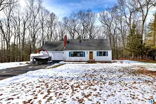 10 Woodcliff Dr, Simsbury, CT 06070 - Photo 1