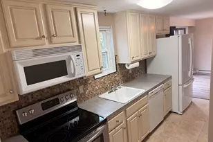 11 Little River Ln, Middletown, CT 06457 - Photo 7