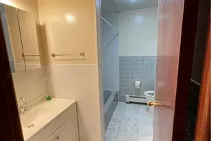 19 Bell Ct, East Hartford, CT 06108 - Photo 3