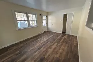 244 Woodlawn Cir, East Hartford, CT 06108 - Photo 3